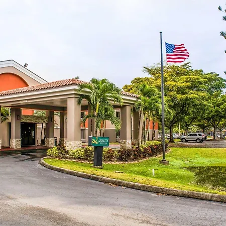Quality Suites Fort Myers I-75-3
